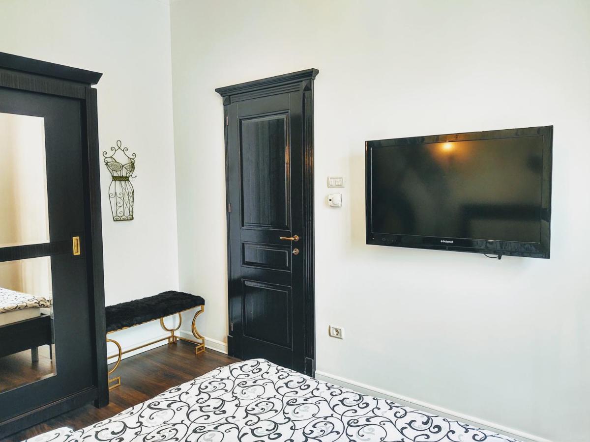 Cezari Aparthotel Braşov Buitenkant foto