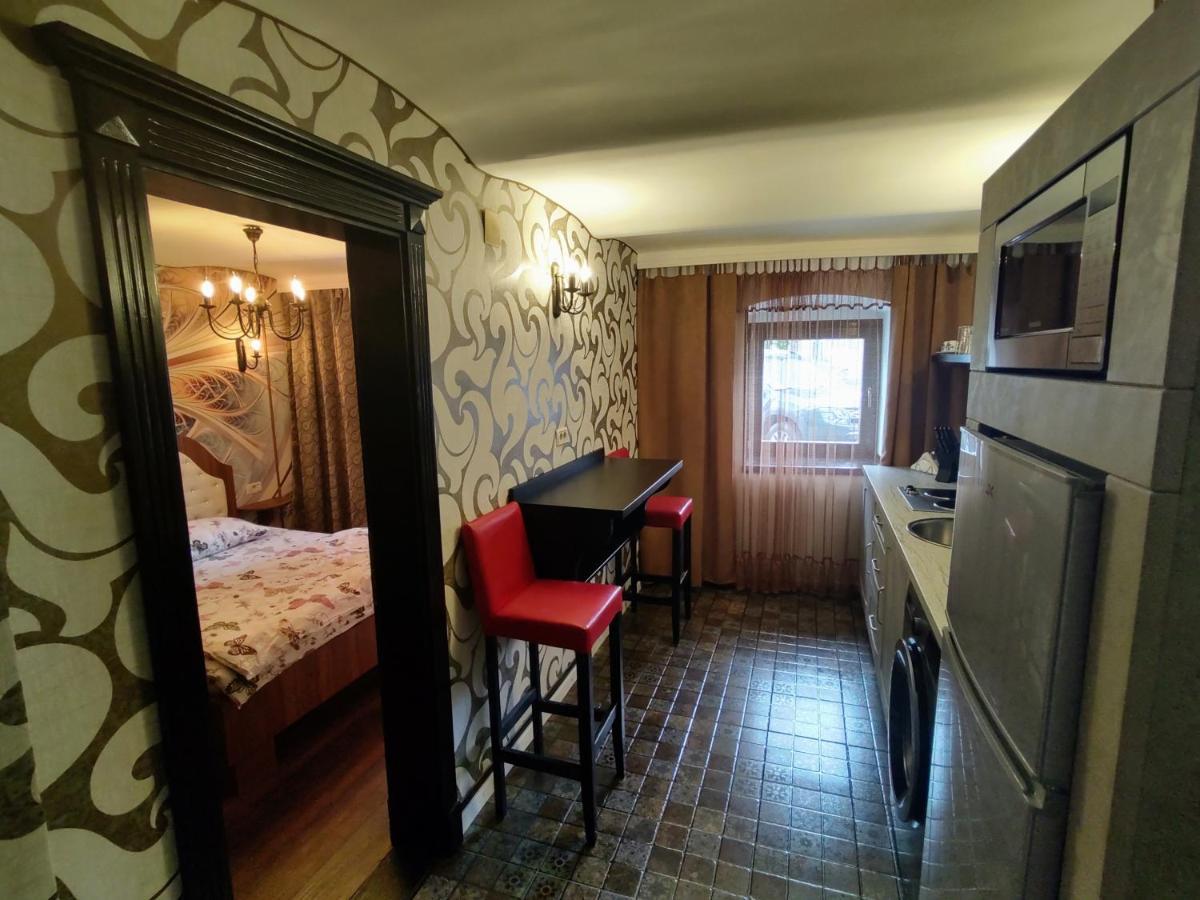 Cezari Aparthotel Braşov Buitenkant foto