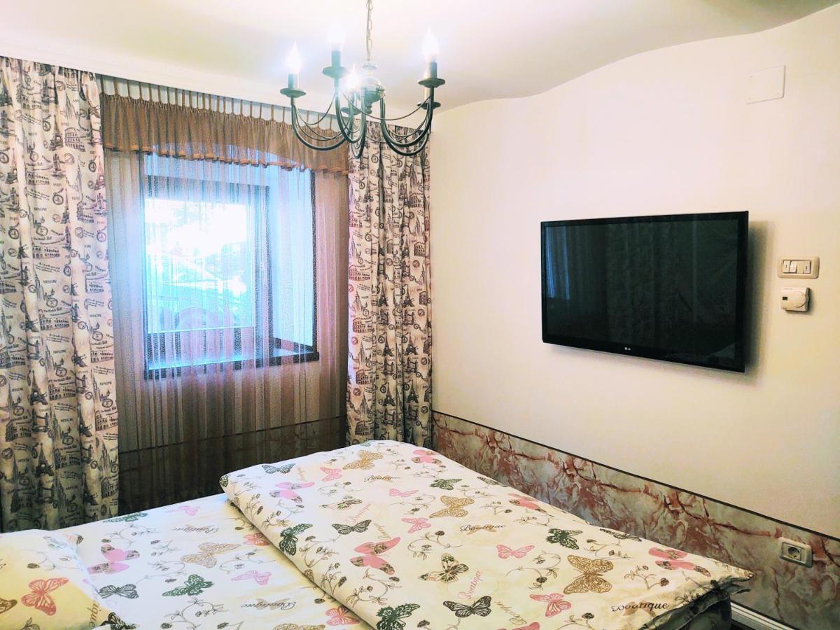 Cezari Aparthotel Braşov Buitenkant foto