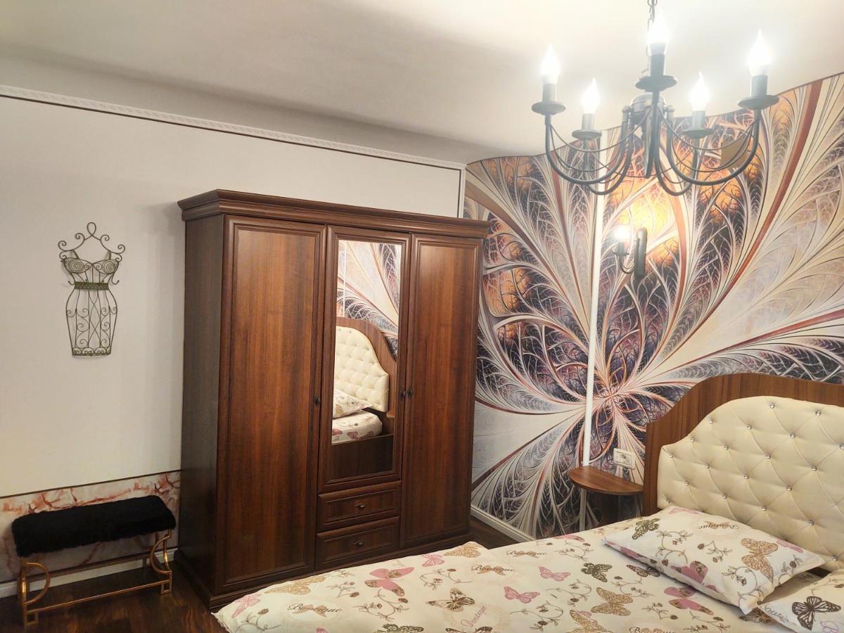 Cezari Aparthotel Braşov Buitenkant foto