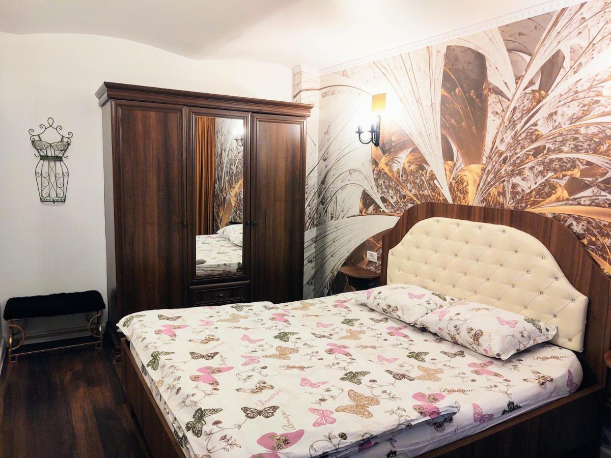 Cezari Aparthotel Braşov Buitenkant foto