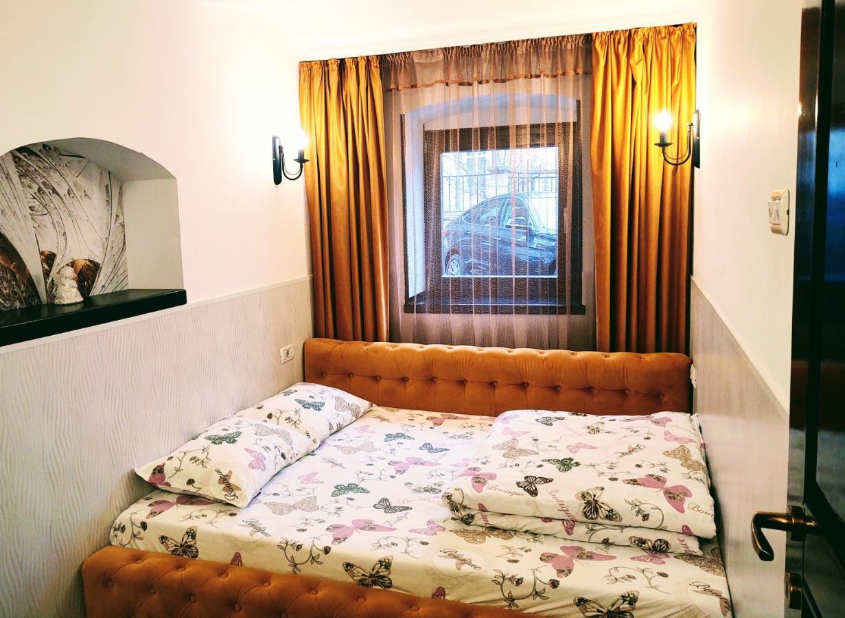 Cezari Aparthotel Braşov Buitenkant foto