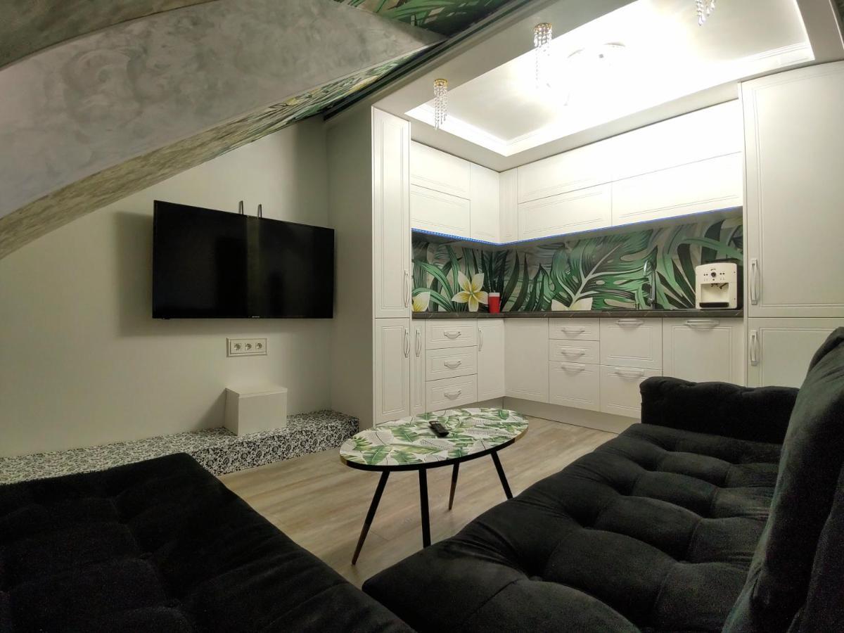 Cezari Aparthotel Braşov Buitenkant foto