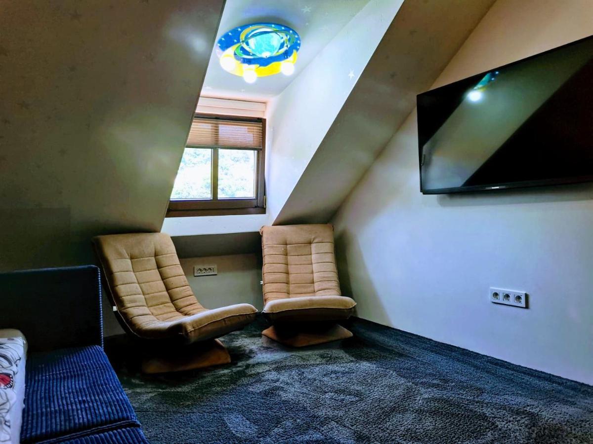 Cezari Aparthotel Braşov Buitenkant foto